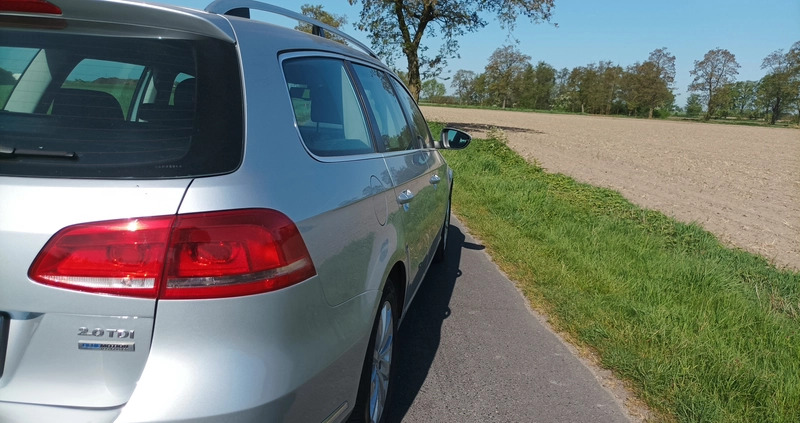 Volkswagen Passat cena 35900 przebieg: 194800, rok produkcji 2013 z Olkusz małe 277